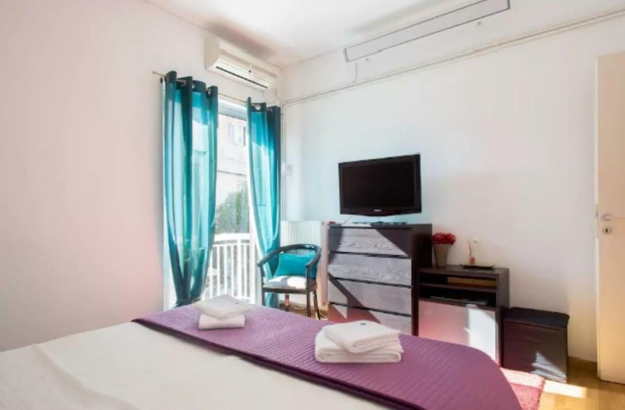 Apartment At Trendy Glyfada's Center