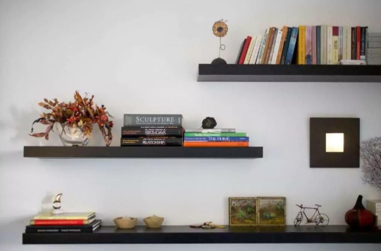 Apartment At Trendy Glyfada's Center